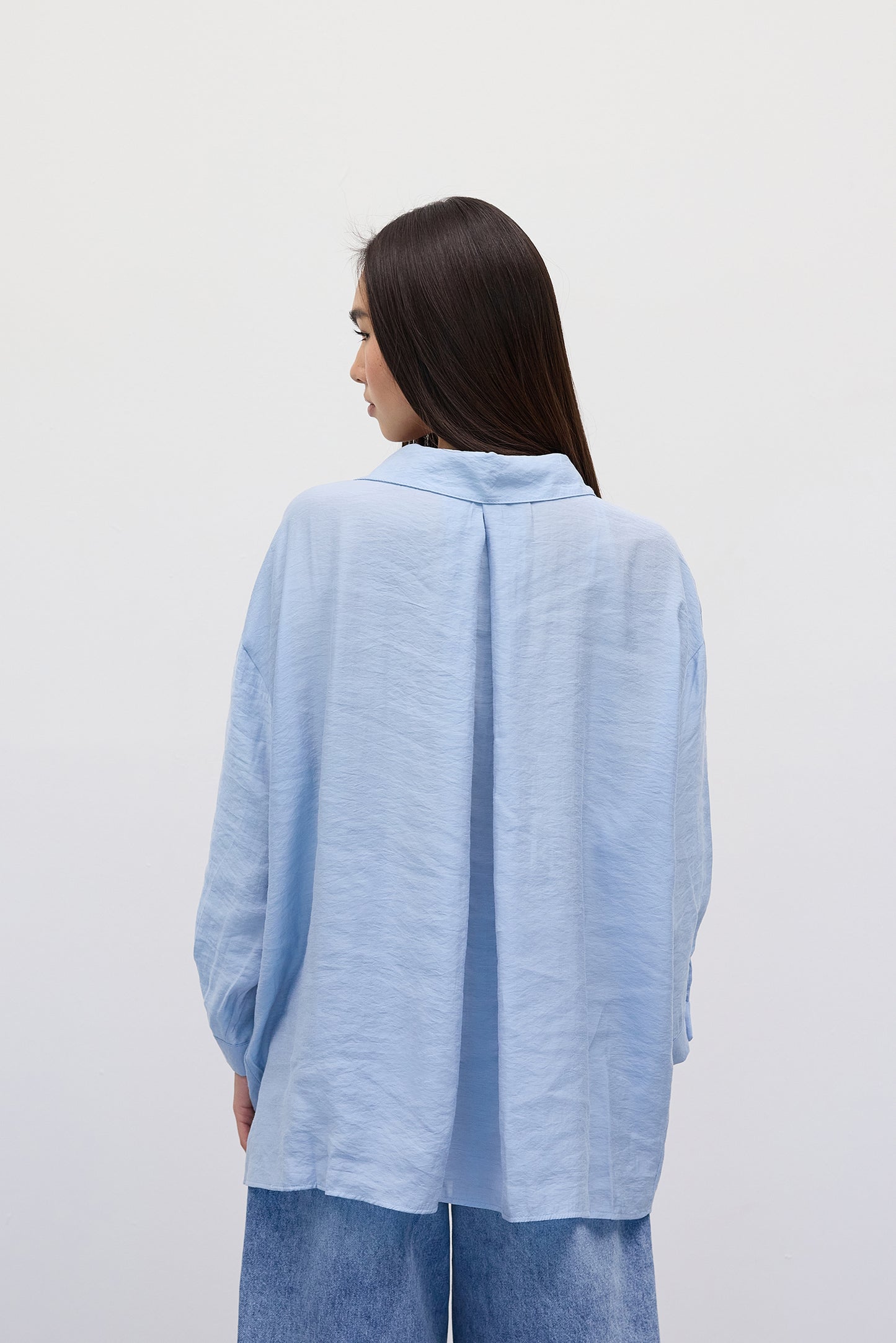 Light-Blue_Oversize-Shirt-With-Pocket-Detail-addax