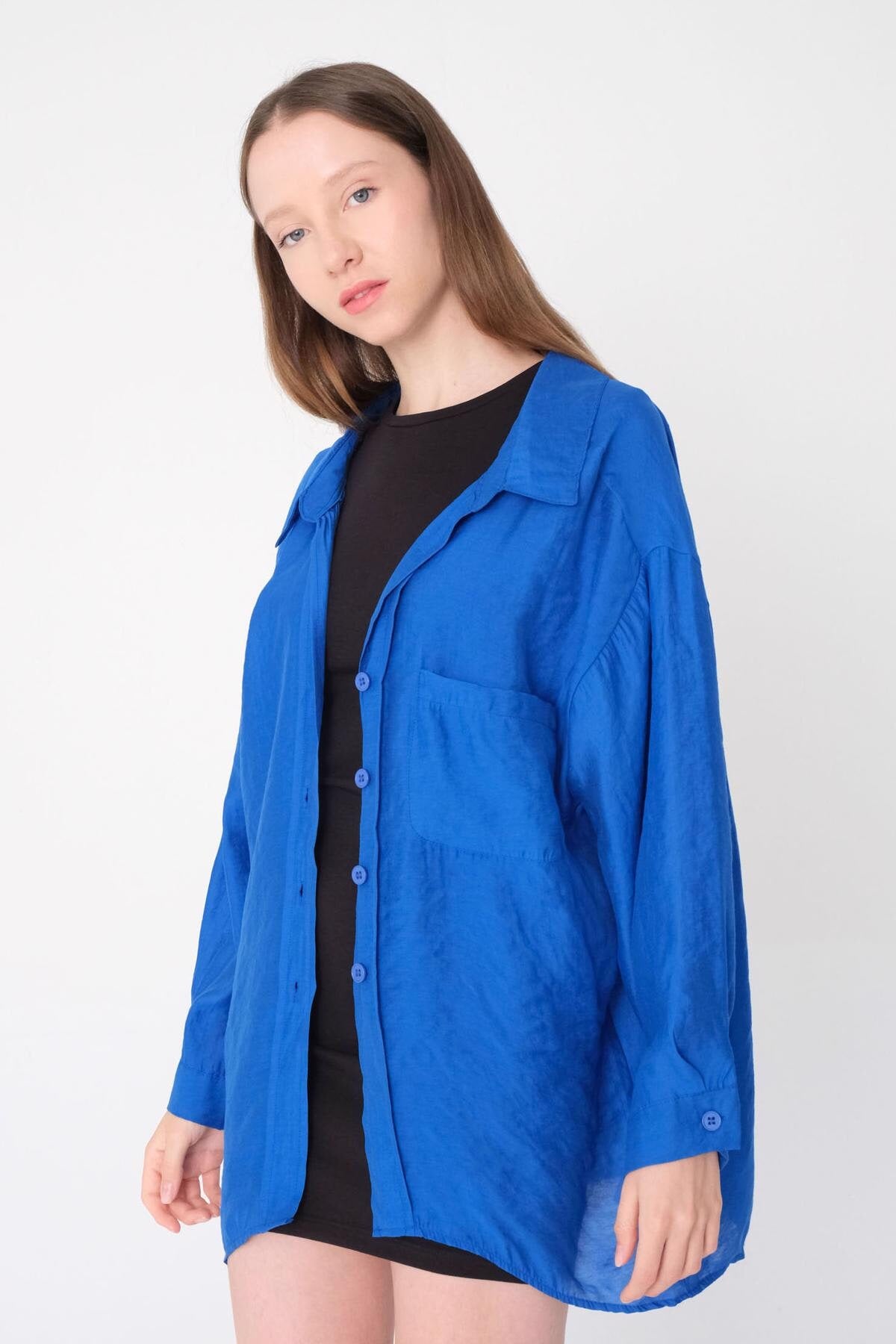 Royal-Blue_Oversize-Shirt-With-Pocket-Detail-addax