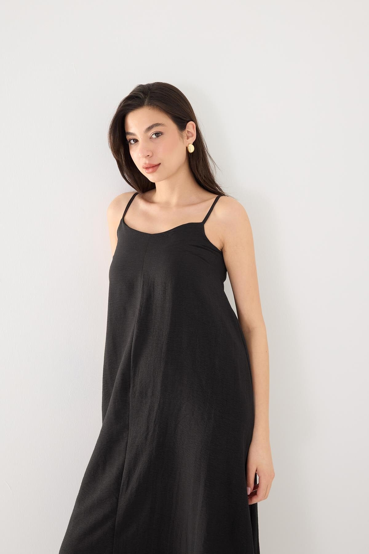 Black_V-Neck-Dress-With-Straps-addax