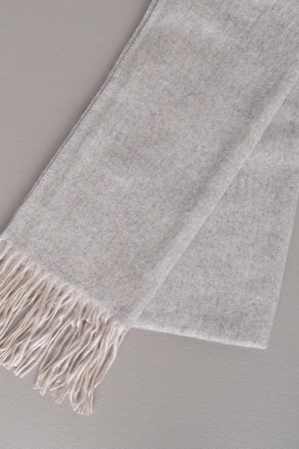 Grey_Basic-Shawl-addax