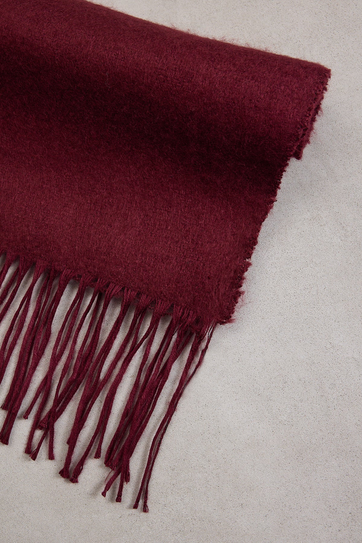 Burgundy_Basic-Shawl-addax