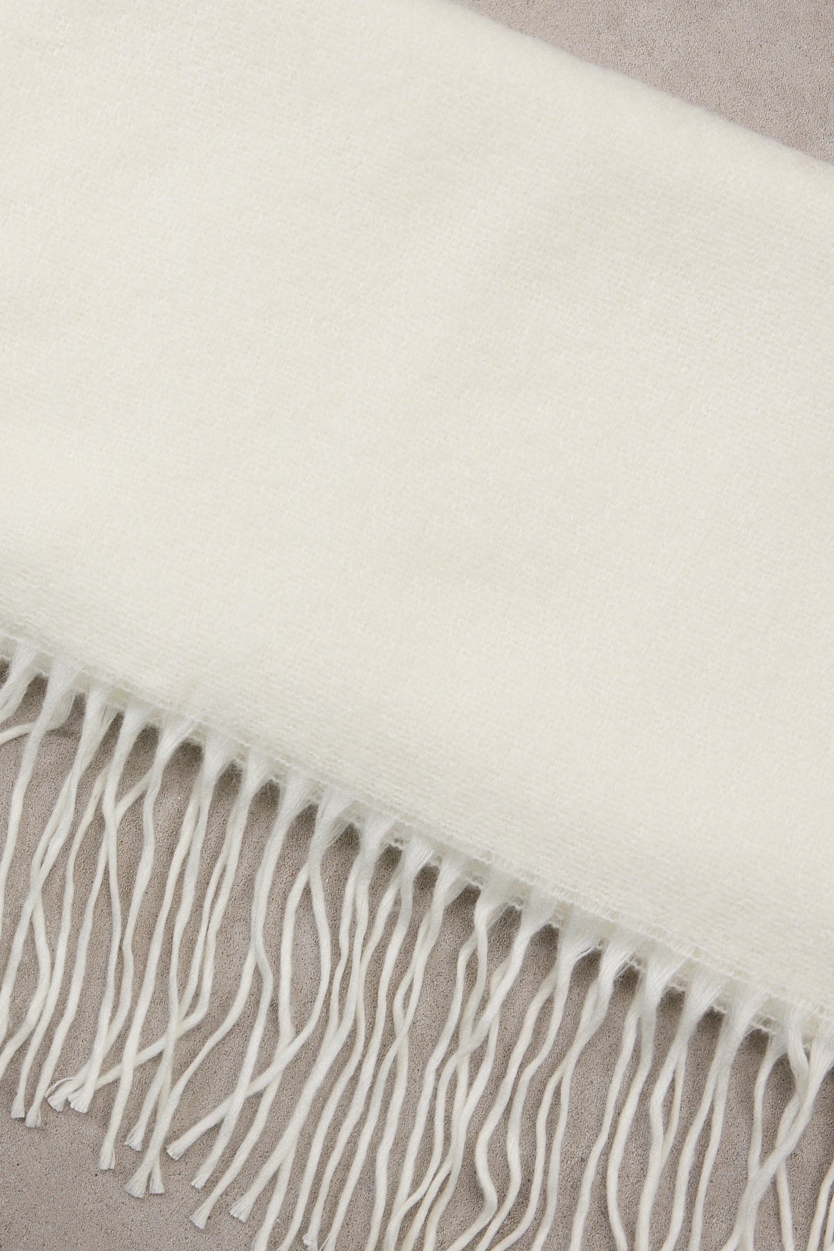 Ecru_Basic-Shawl-addax