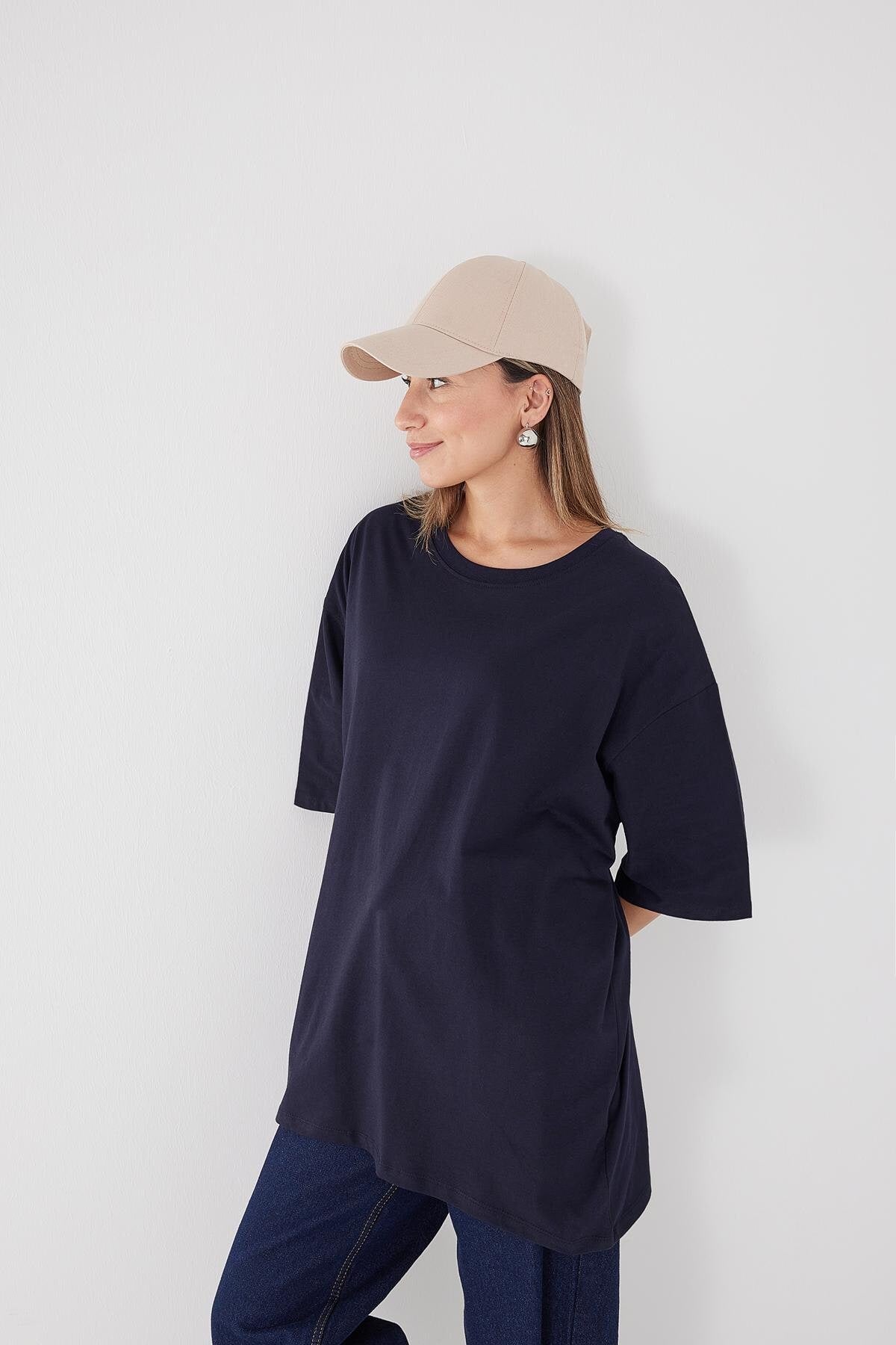 Night-Blue_Basic-T-shirt-With-Round-Neck-addax
