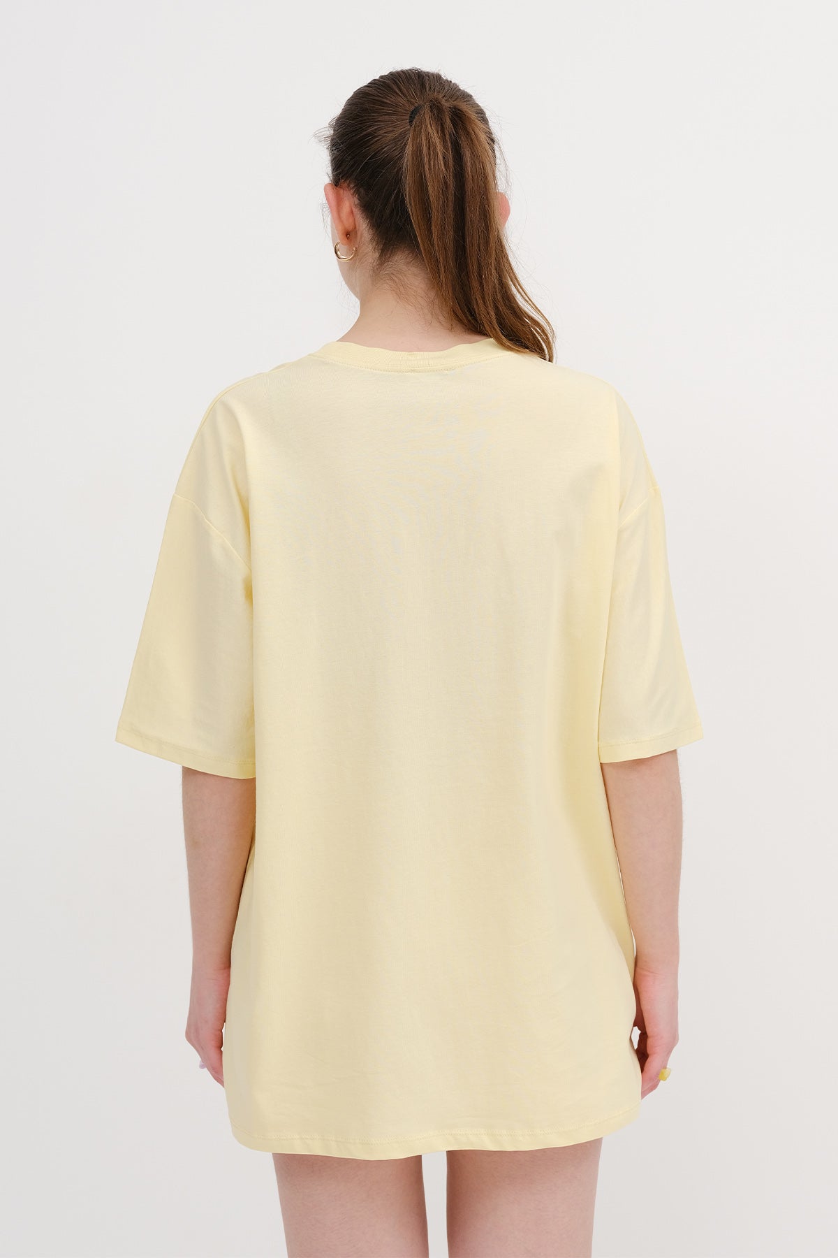 Light-Yellow_Basic-T-shirt-With-Round-Neck-addax
