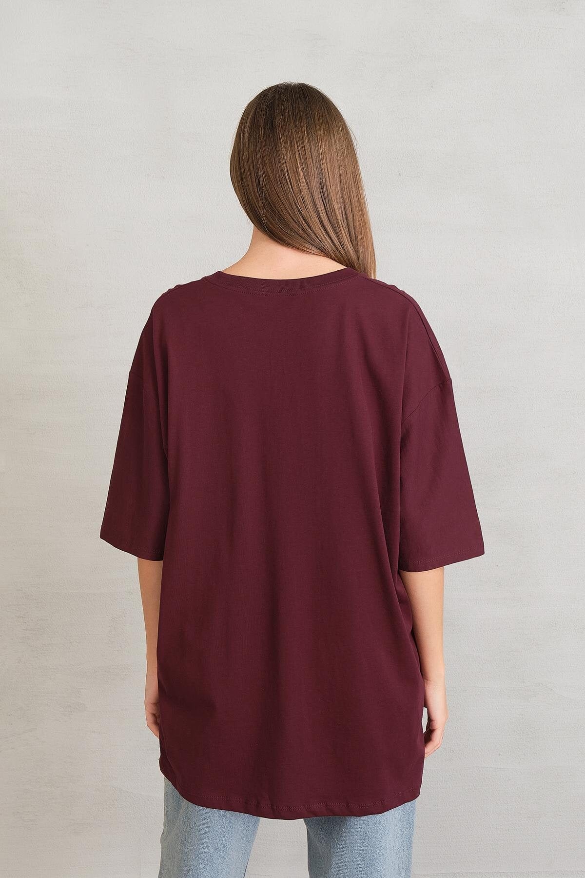 Cherry_Basic-T-shirt-With-Round-Neck-addax