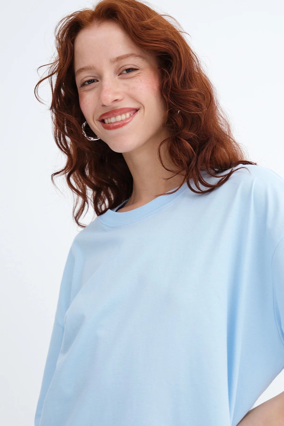 Baby-Blue_Basic-T-shirt-With-Round-Neck-addax