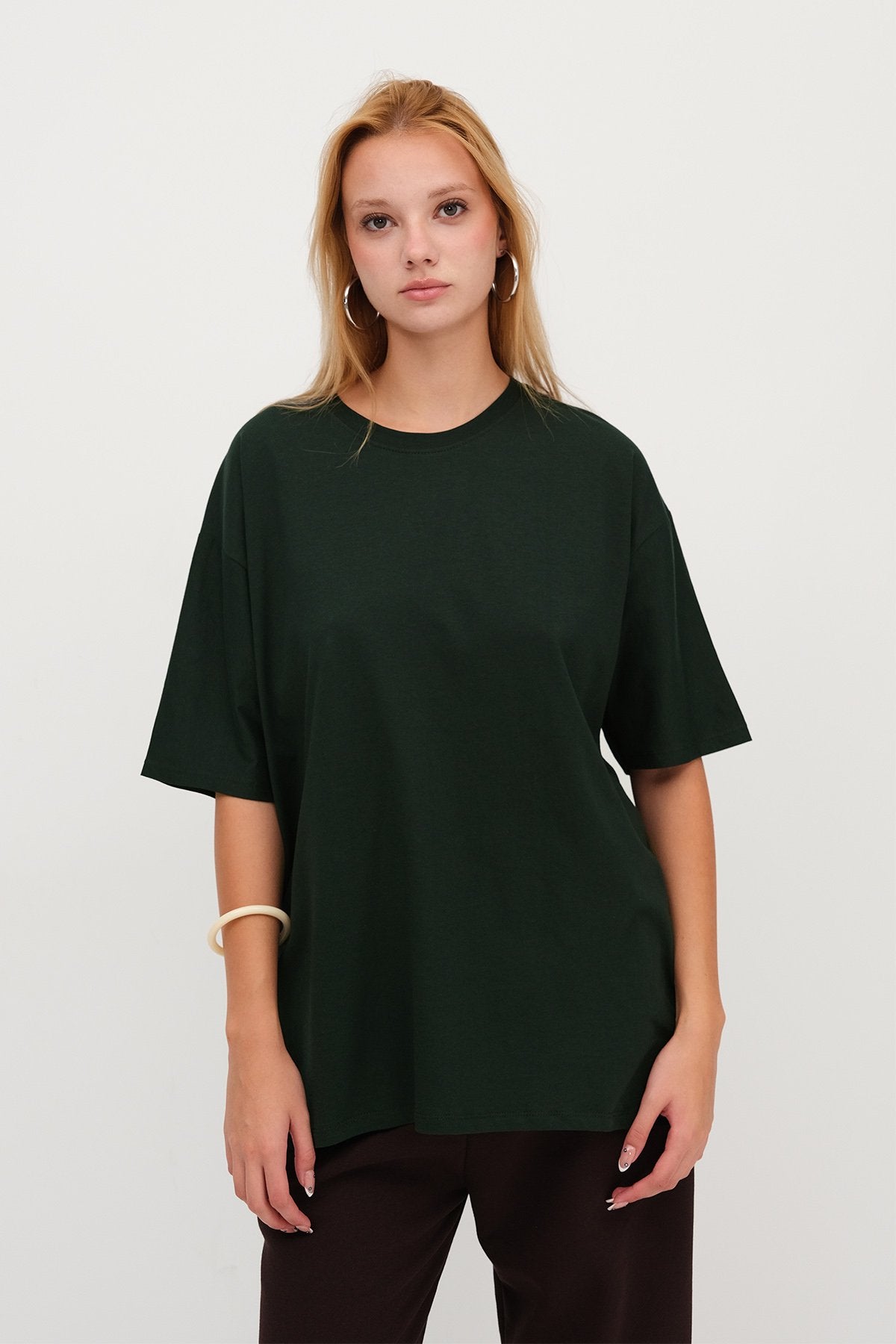 Sapphire__Basic-T-shirt-With-Round-Neck-addax