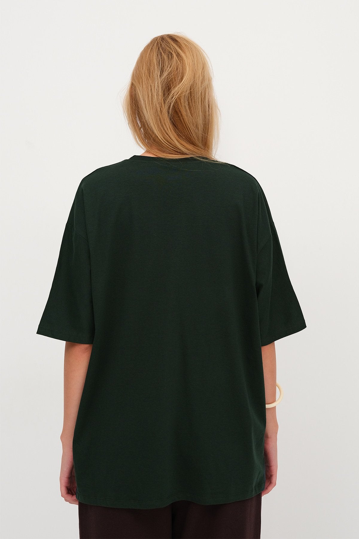 Sapphire__Basic-T-shirt-With-Round-Neck-addax