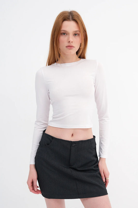 White_Neck-Basic-Blouse-addax