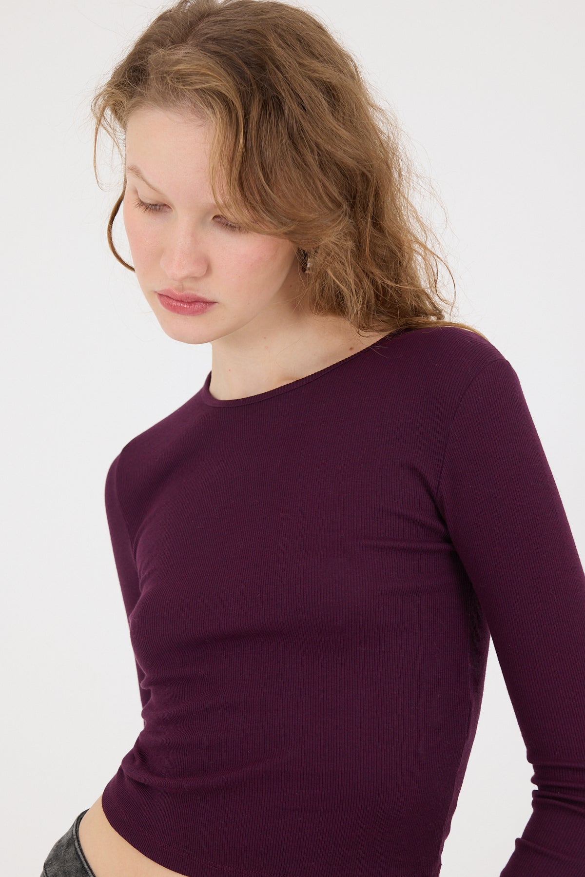 Gardenia_Round-Neck-Basic-Blouse-addax