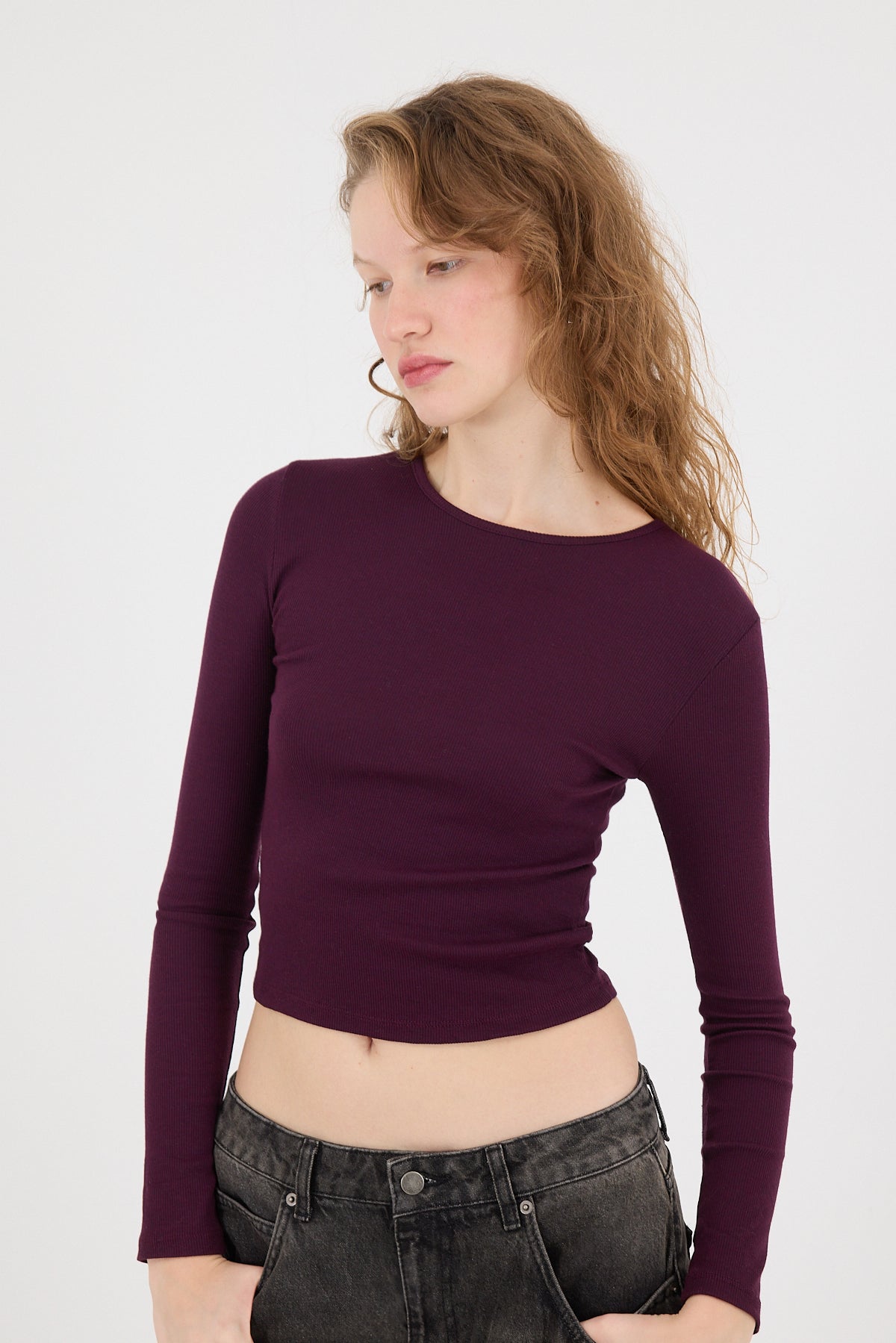 Gardenia_Round-Neck-Basic-Blouse-addax