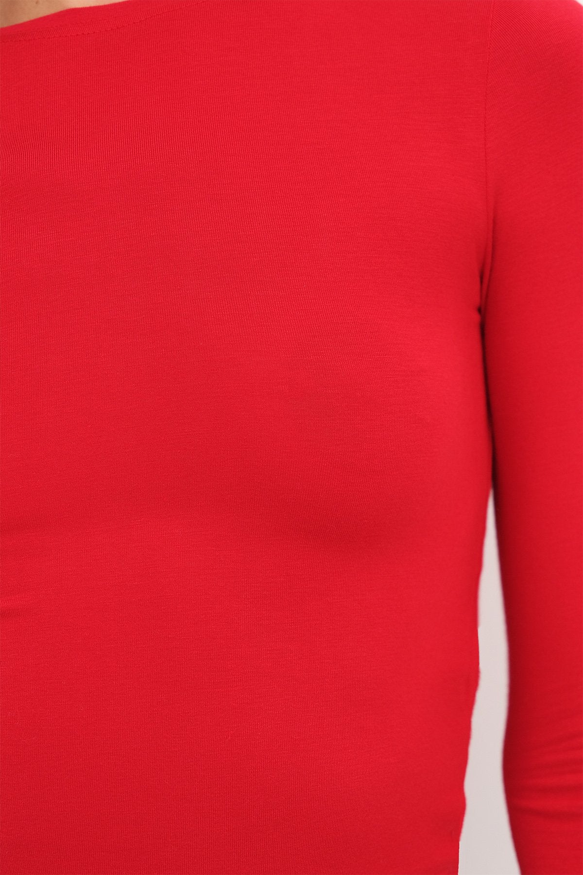 Bright-Red_Neck-Basic-Blouse-addax