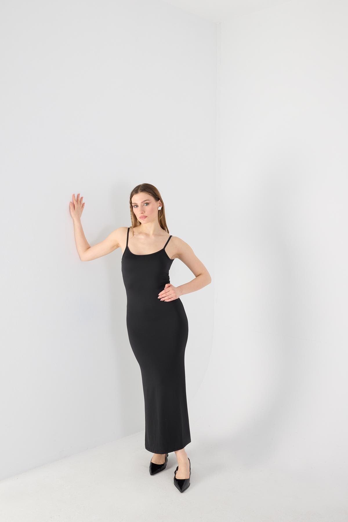 Black_Long-Dress-With-Straps-addax