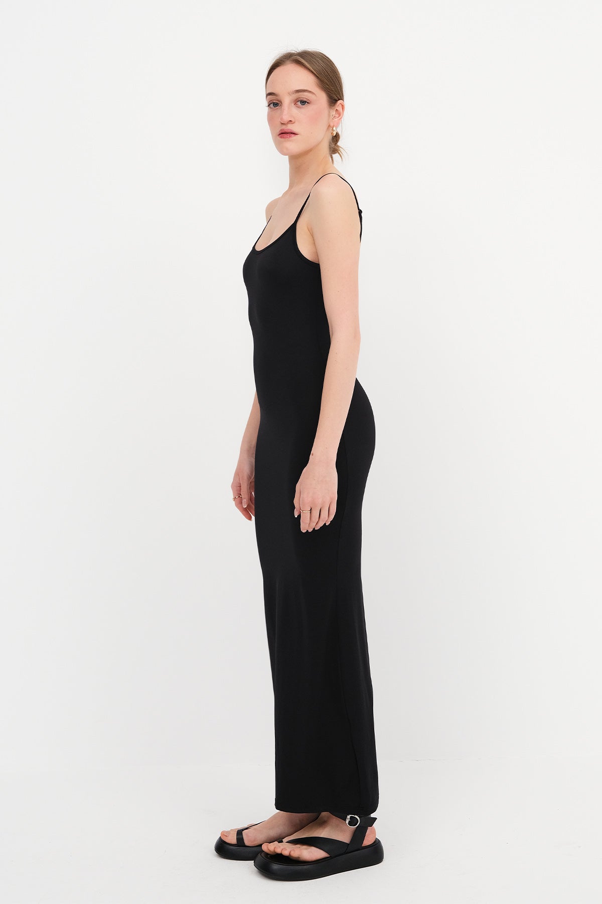 Black_Long-Dress-With-Straps-addax