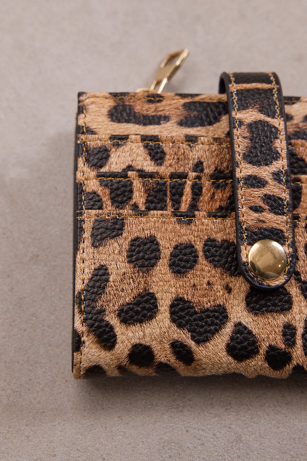 Leopard_Cardholder-Wallet-addax