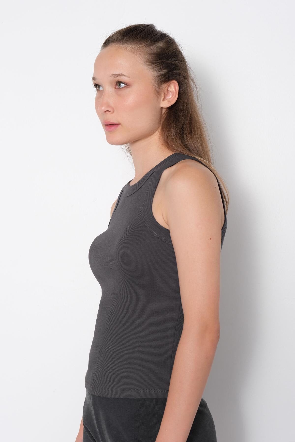 Charcoal_Halter-Neck-Top-With-Ribbed-addax