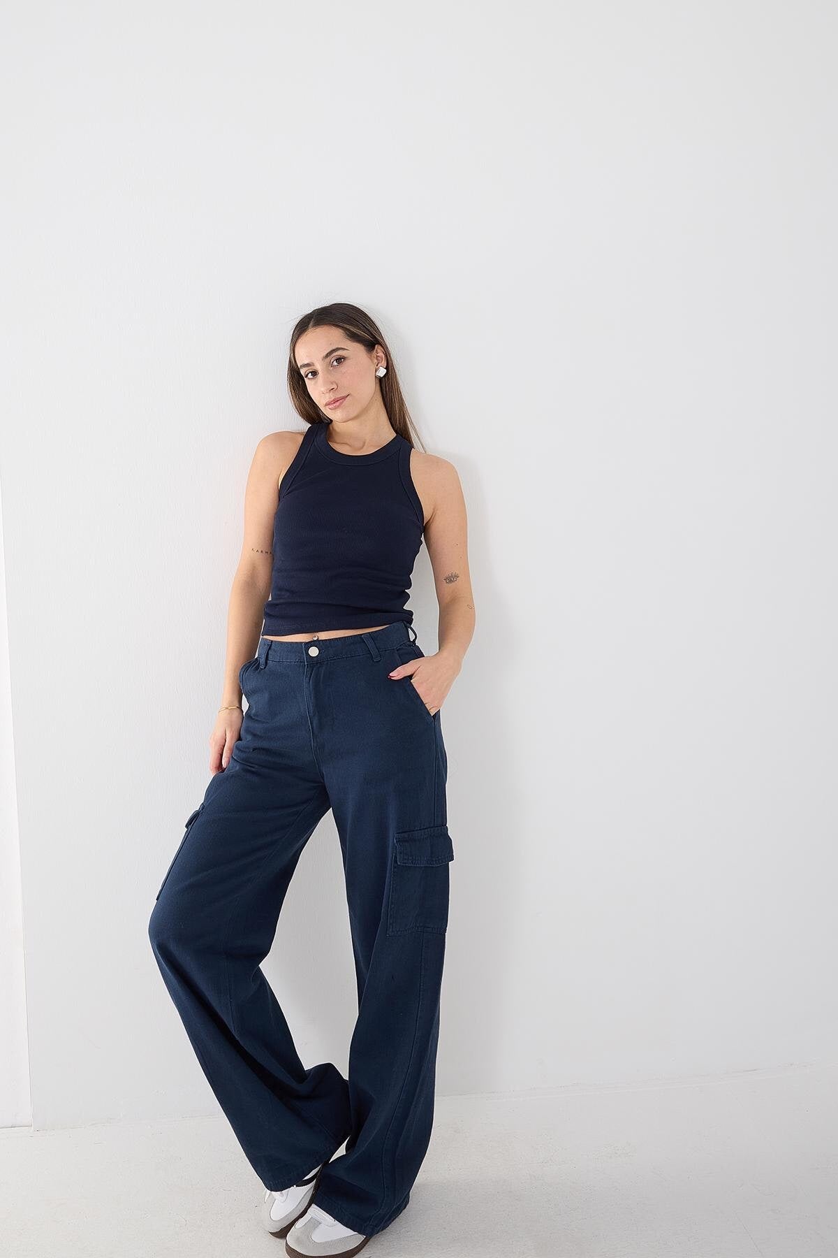 Night-Blue_Halter-Neck-Top-With-Ribbed-addax