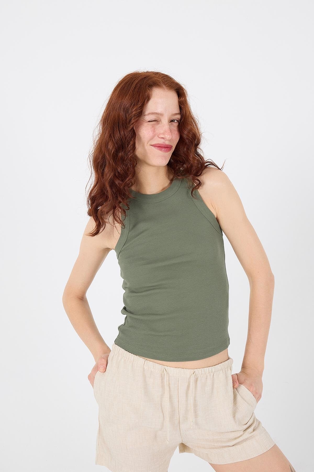 Oil-Green_Halter-Neck-Top-With-Ribbed-addax