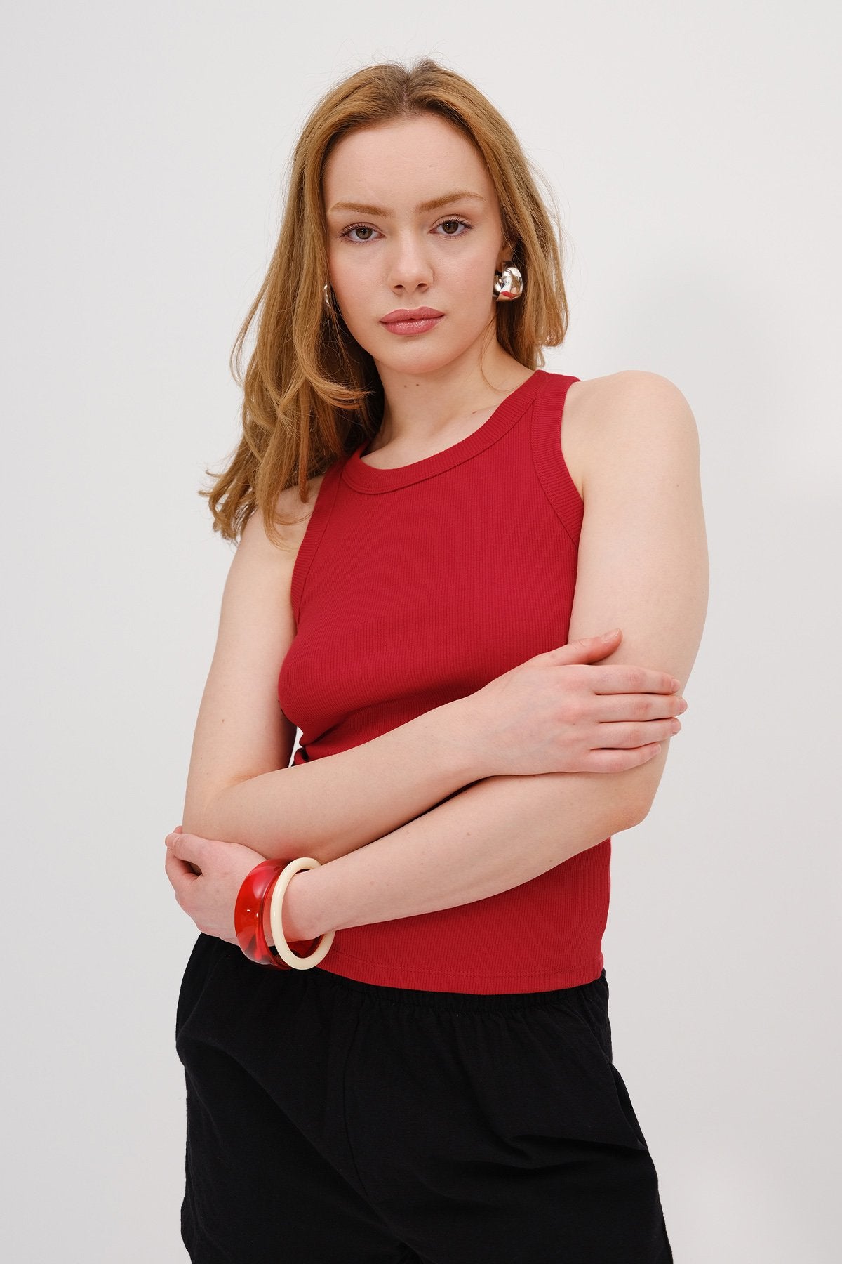 Bright-Red_Halter-Neck-Top-With-Ribbed-addax