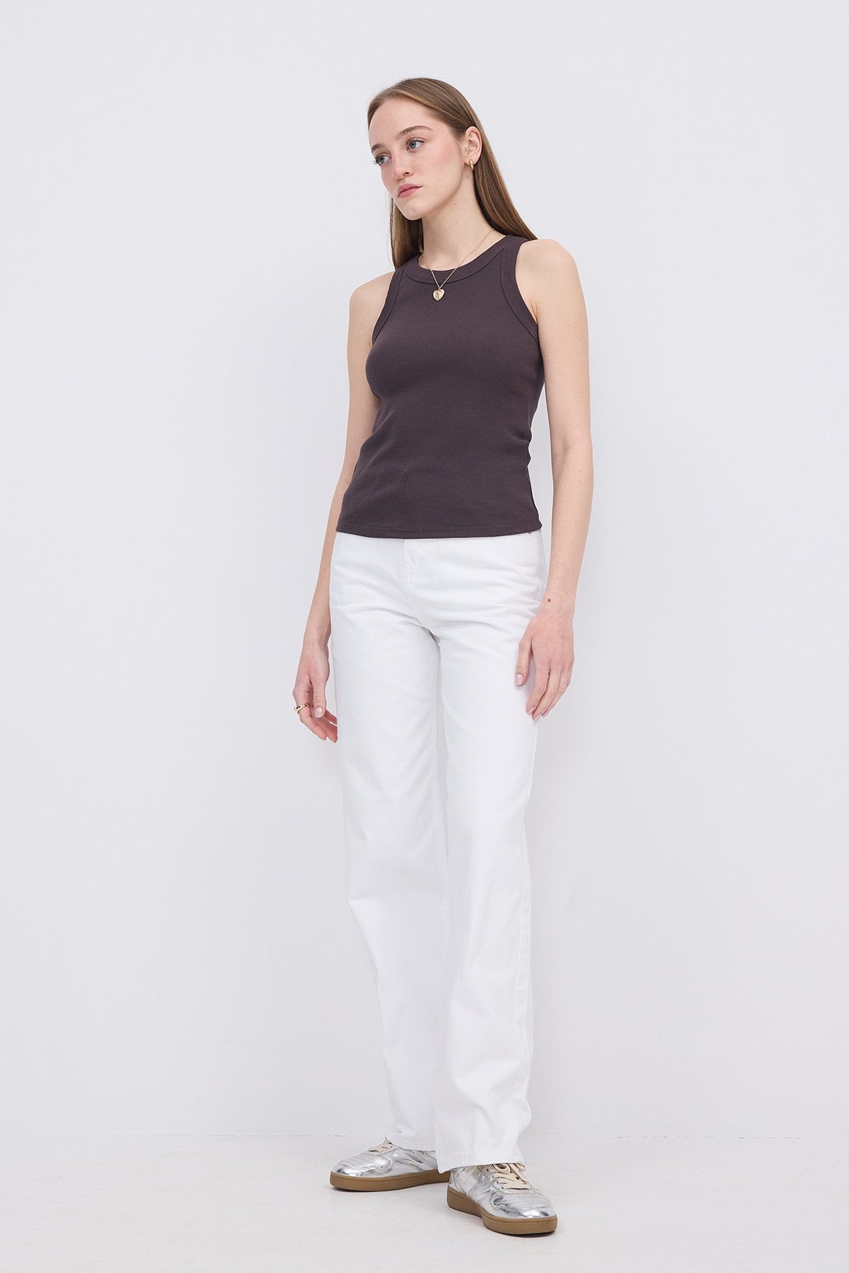 Soft-Brown_Halter-Neck-Top-With-Ribbed-addax