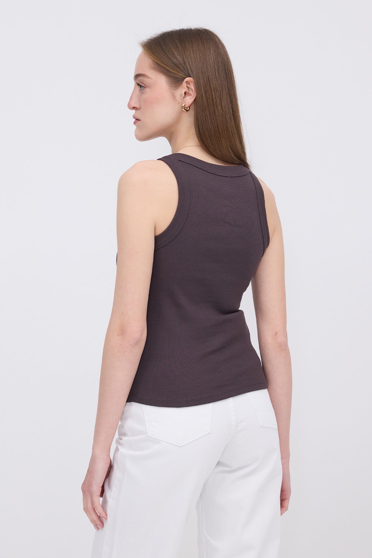 Soft-Brown_Halter-Neck-Top-With-Ribbed-addax
