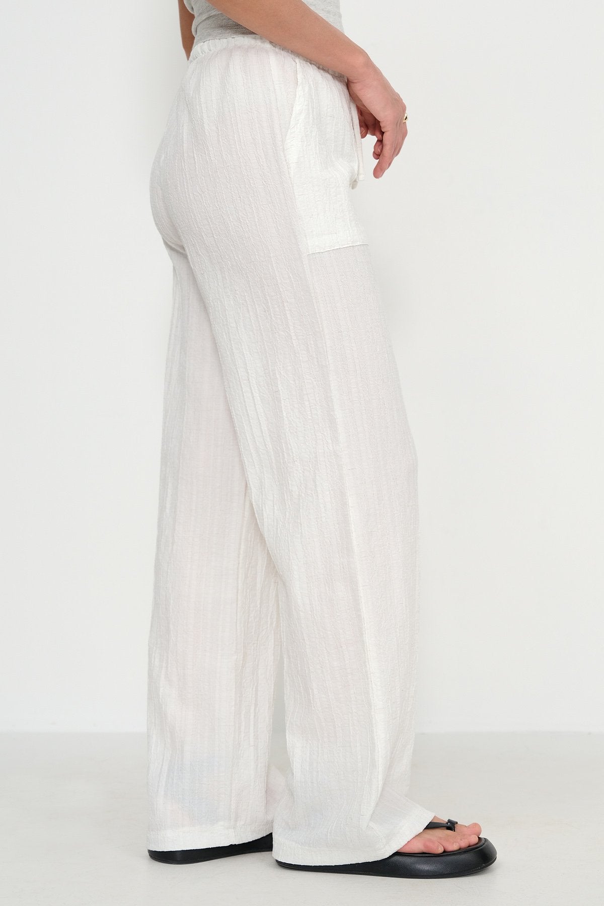 White_Wide-Leg-Trousers-With-Ties-Detail-addax