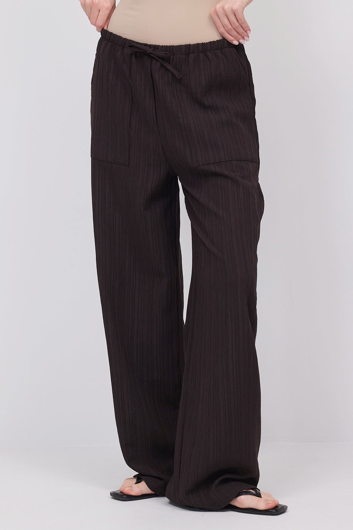 Bitter-Coffee_Wide-Leg-Trousers-With-Ties-Detail-addax