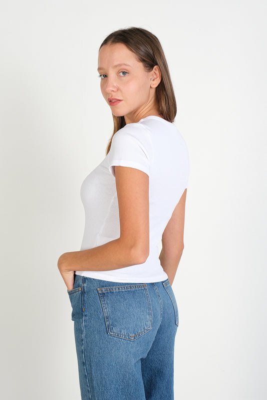 White_Round-Neck-Basic-T-shirt-addax