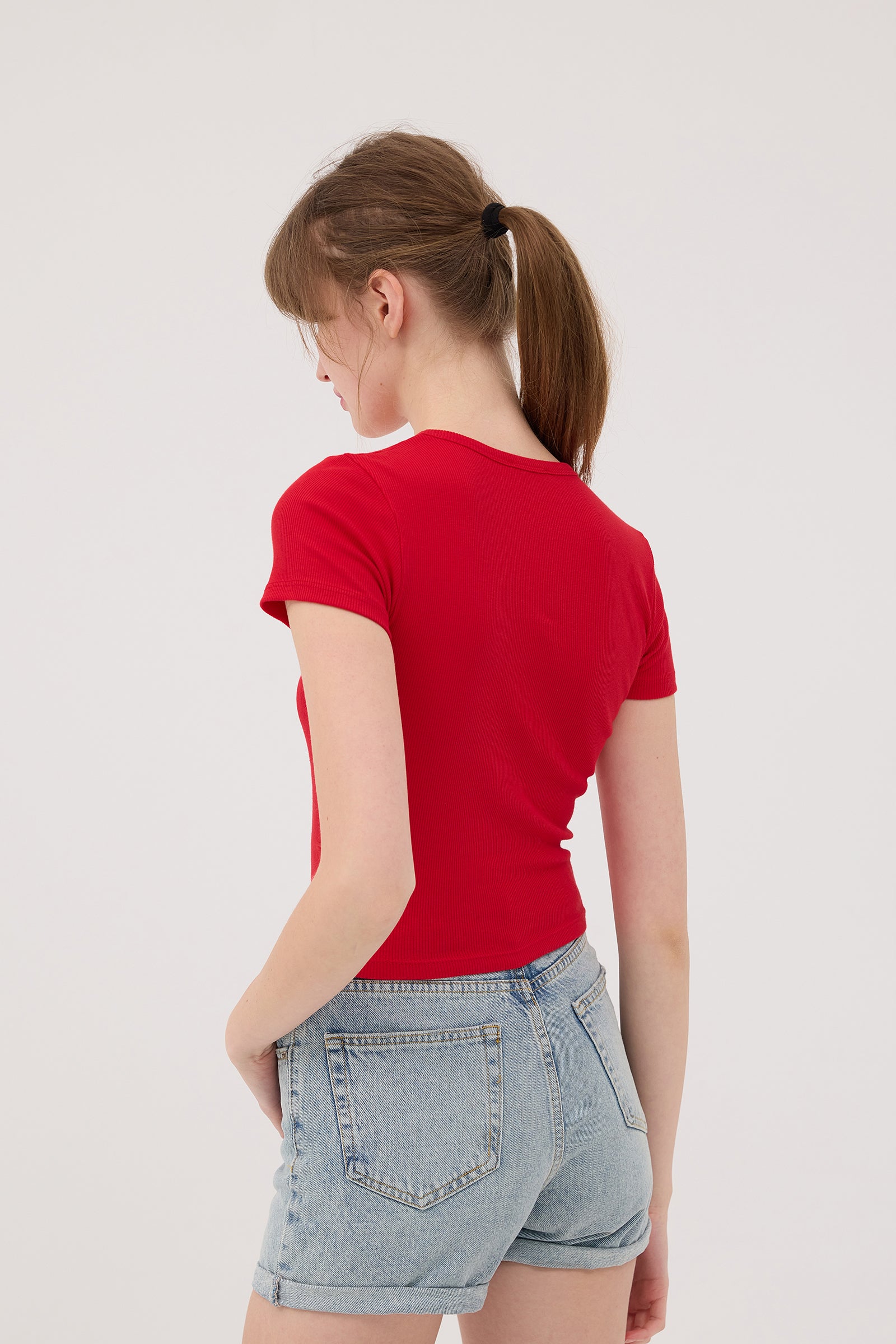 Red_Round-Neck-Basic-T-shirt-addax