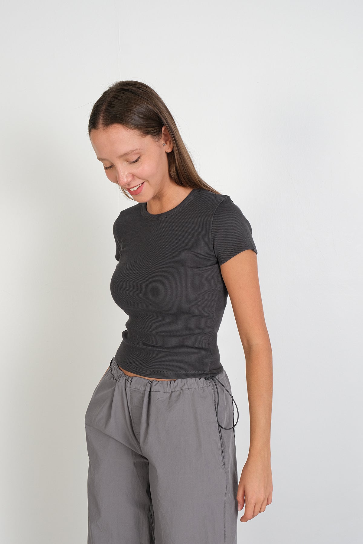 Charcoal_Round-Neck-Basic-T-shirt-addax