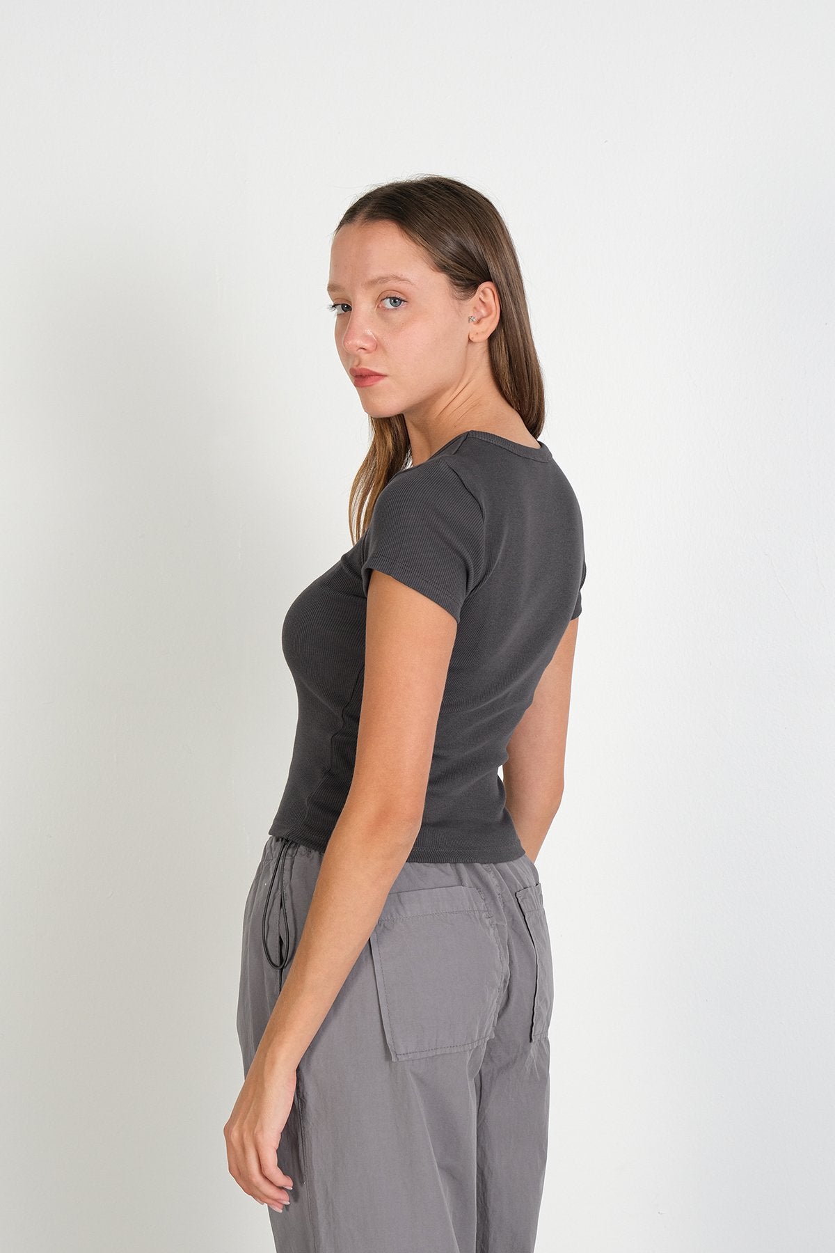 Charcoal_Round-Neck-Basic-T-shirt-addax