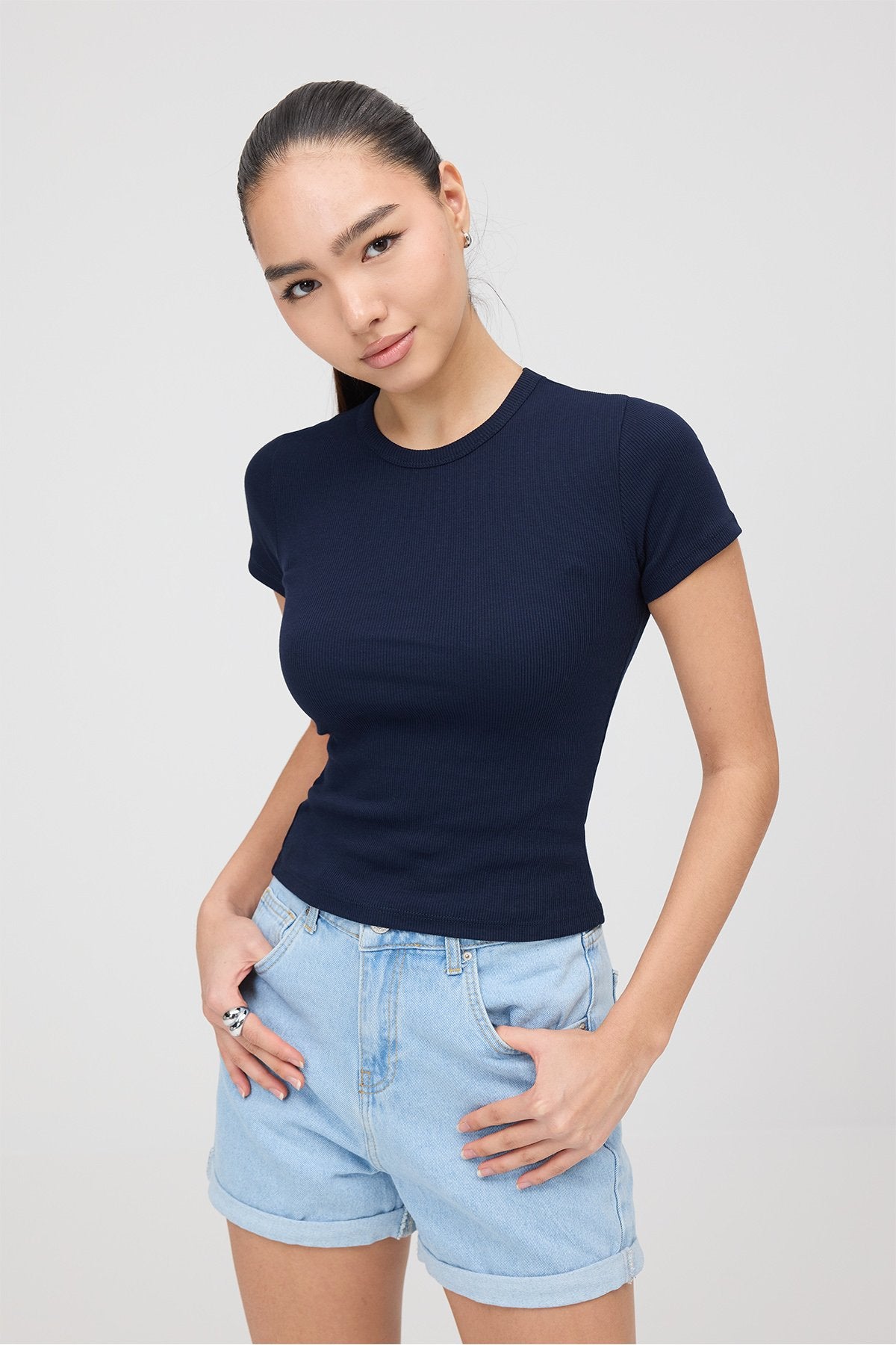 Night-Blue_Round-Neck-Basic-T-shirt-addax