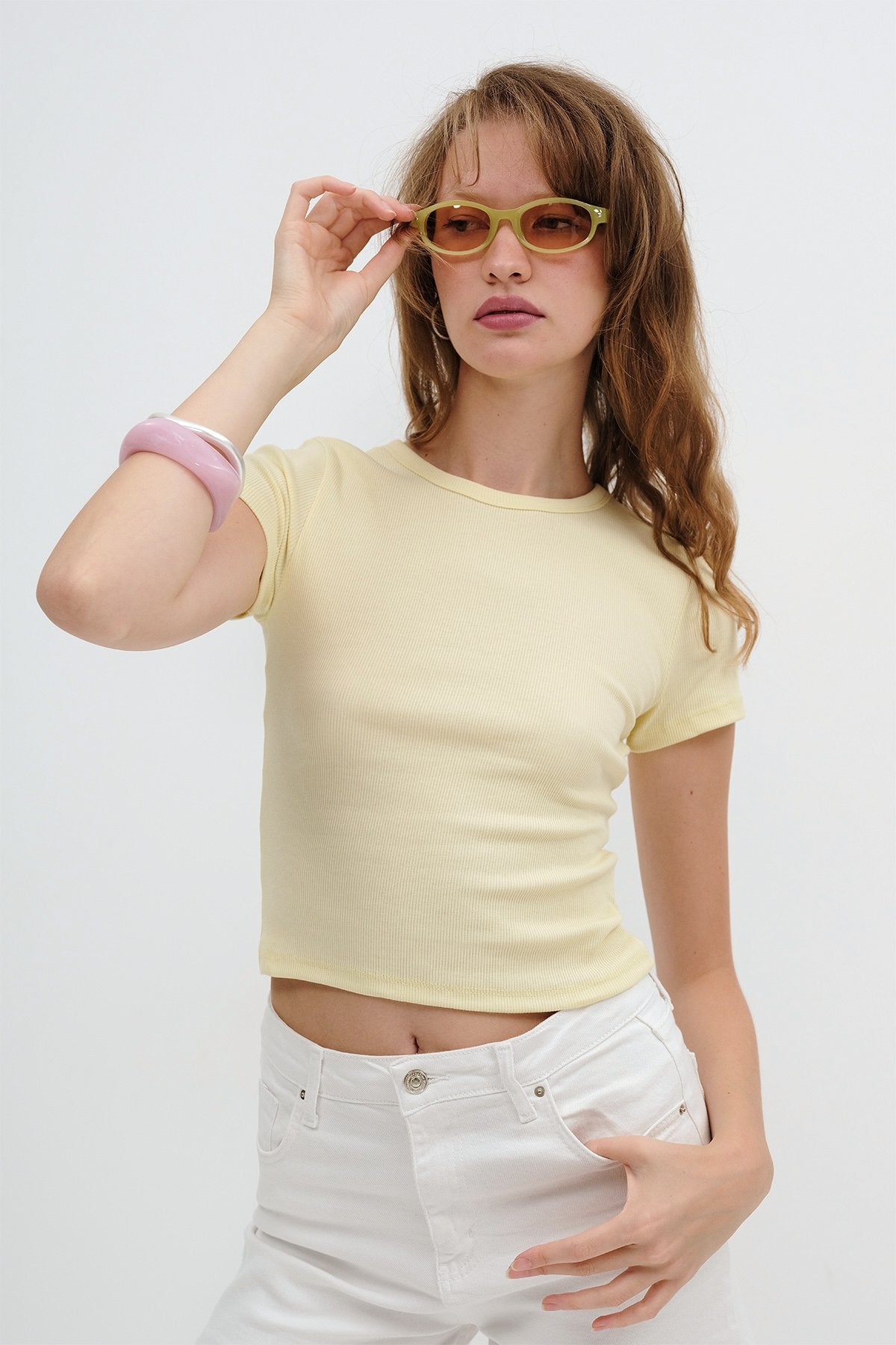 Light-Yellow_Round-Neck-Basic-T-shirt-addax