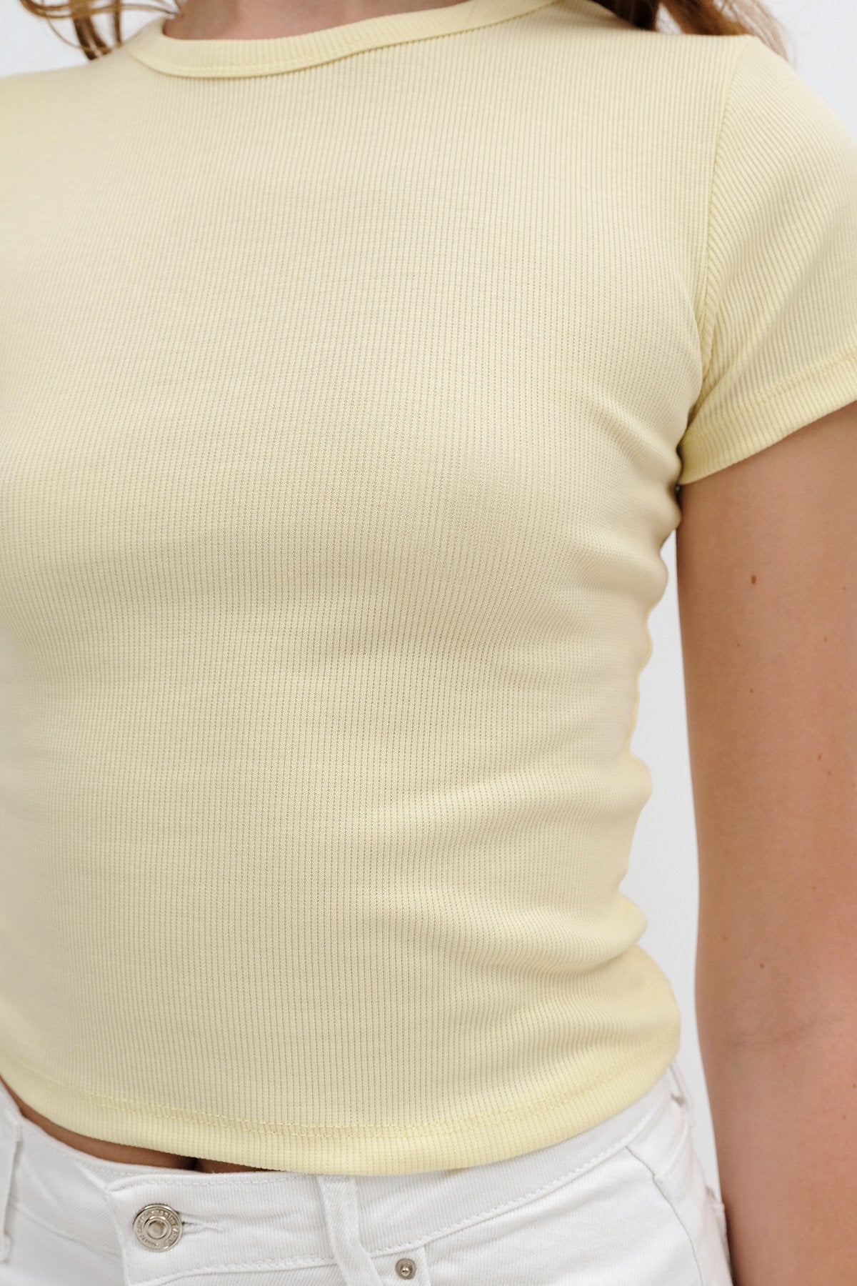 Light-Yellow_Round-Neck-Basic-T-shirt-addax
