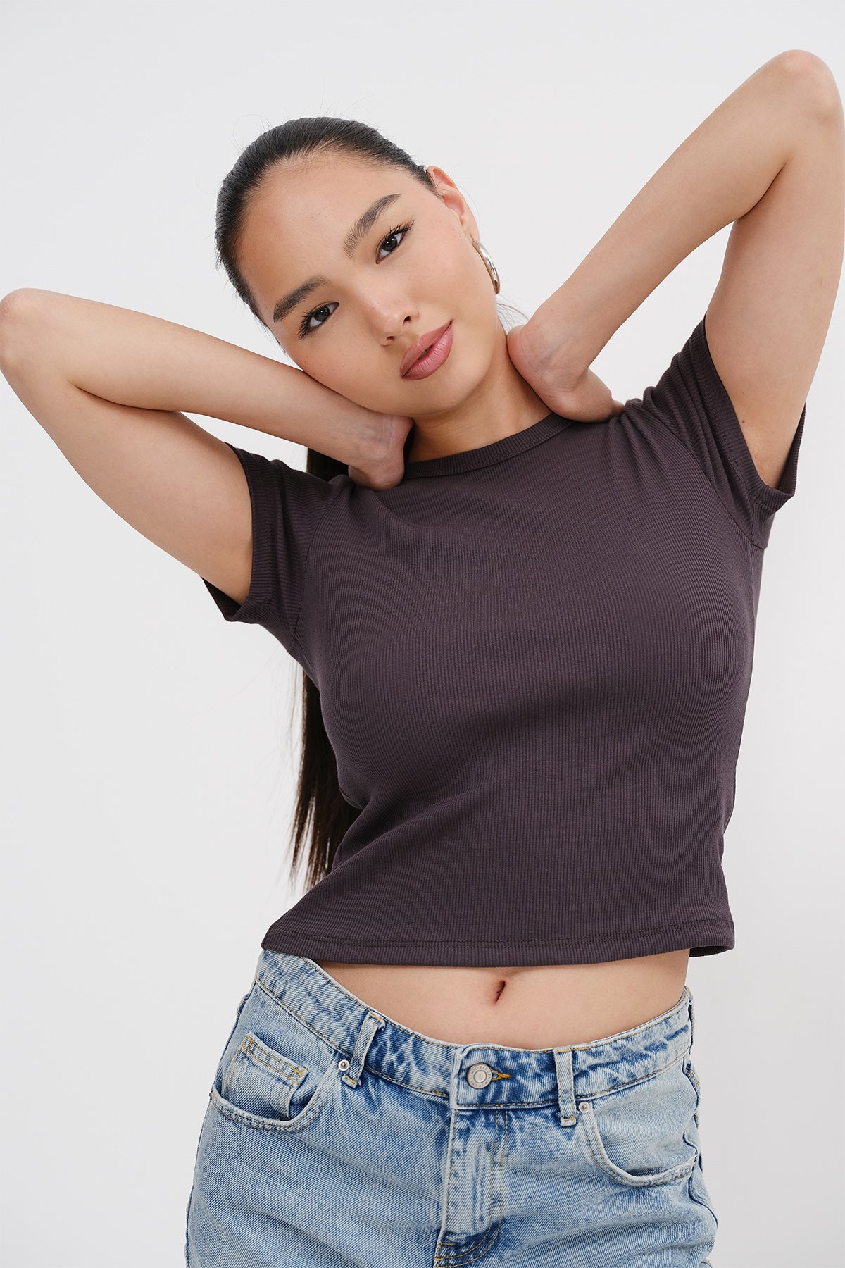 Soft-Brown_Round-Neck-Basic-T-shirt-addax