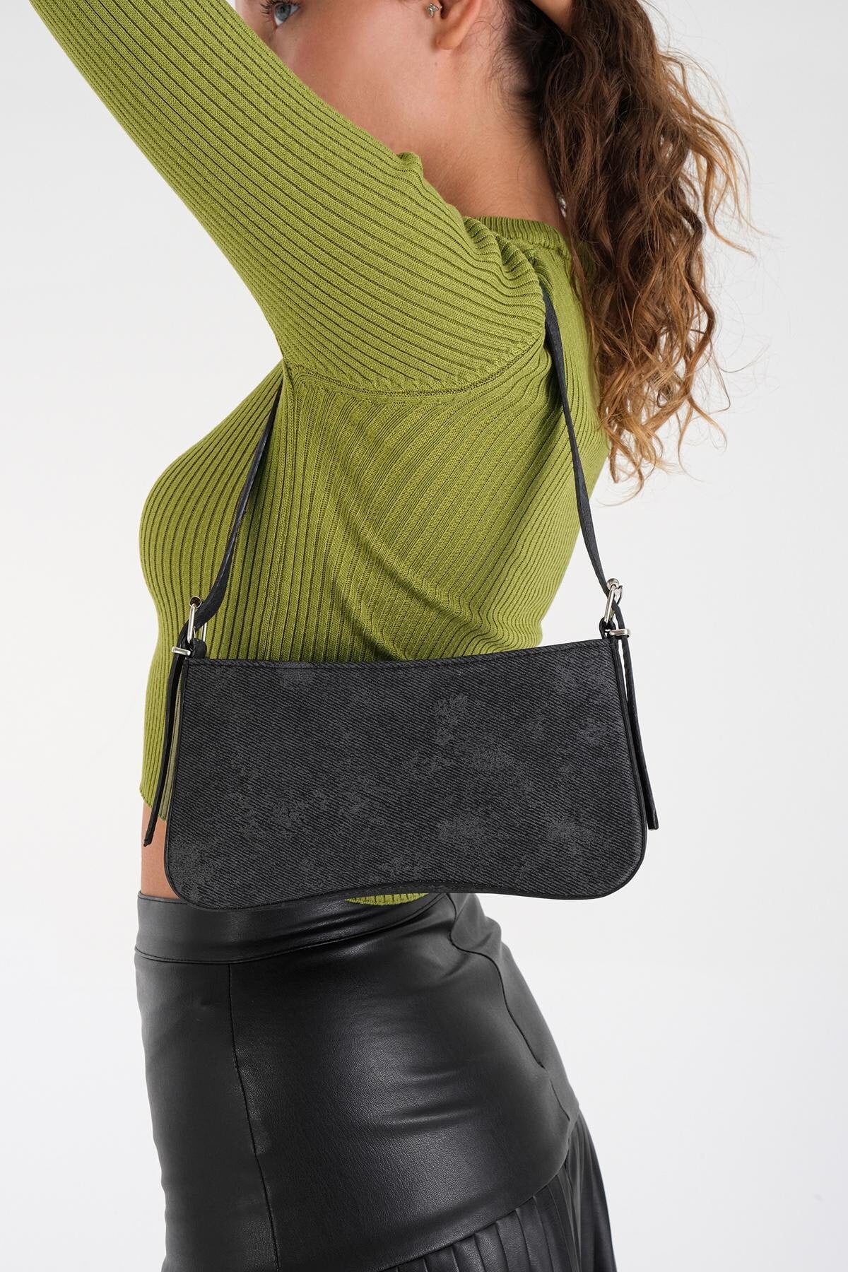 Black_Zip-Up-Shoulder-Bag-addax