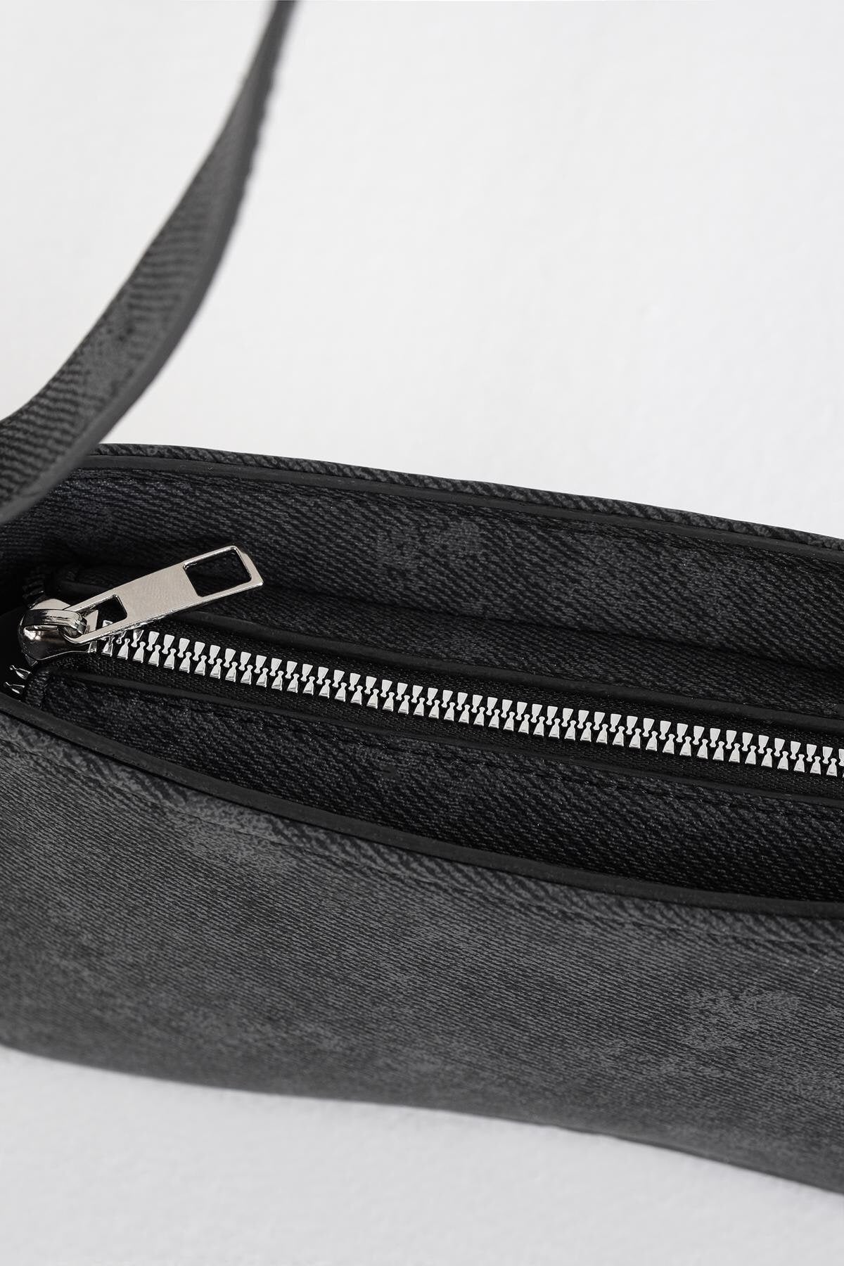 Black_Zip-Up-Shoulder-Bag-addax