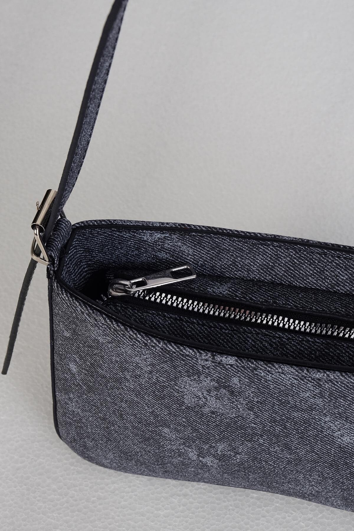 Charcoal_Zip-Up-Shoulder-Bag-addax