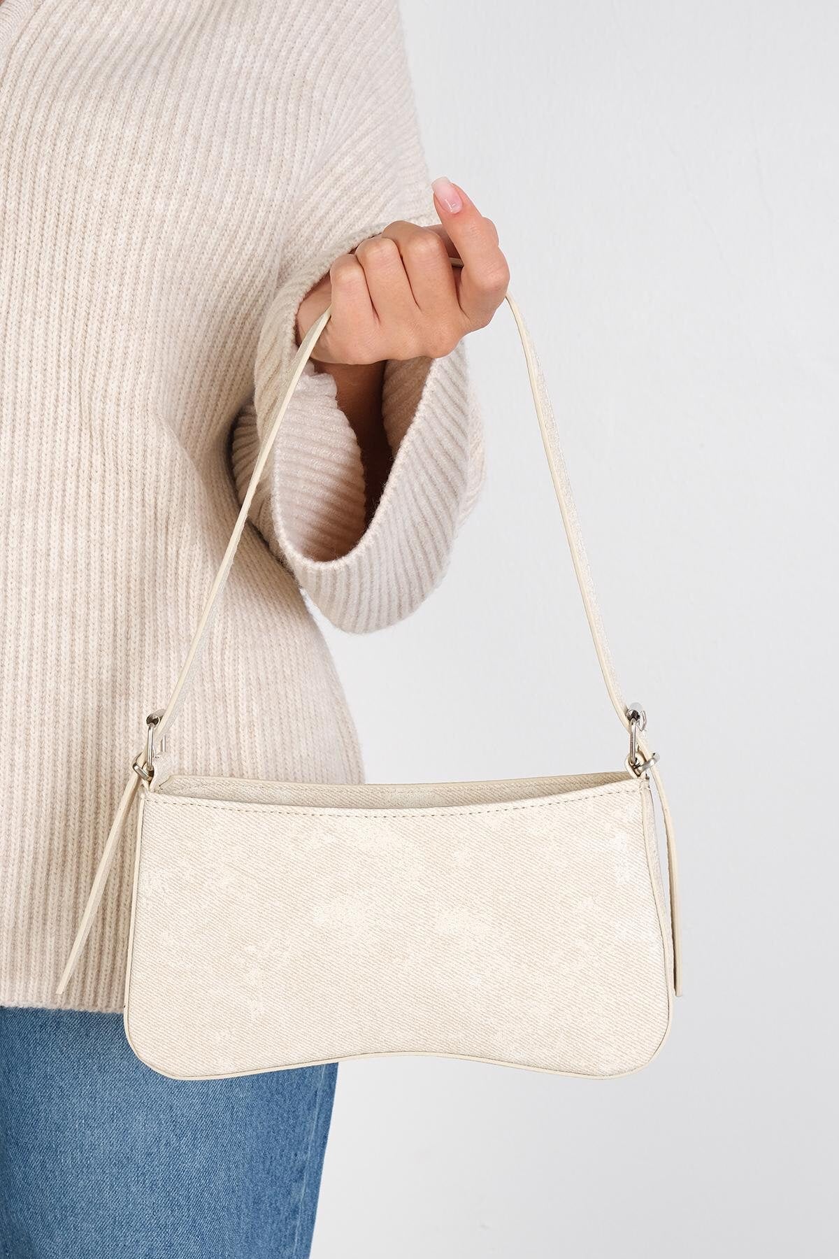 Beige_Zip-Up-Shoulder-Bag-addax