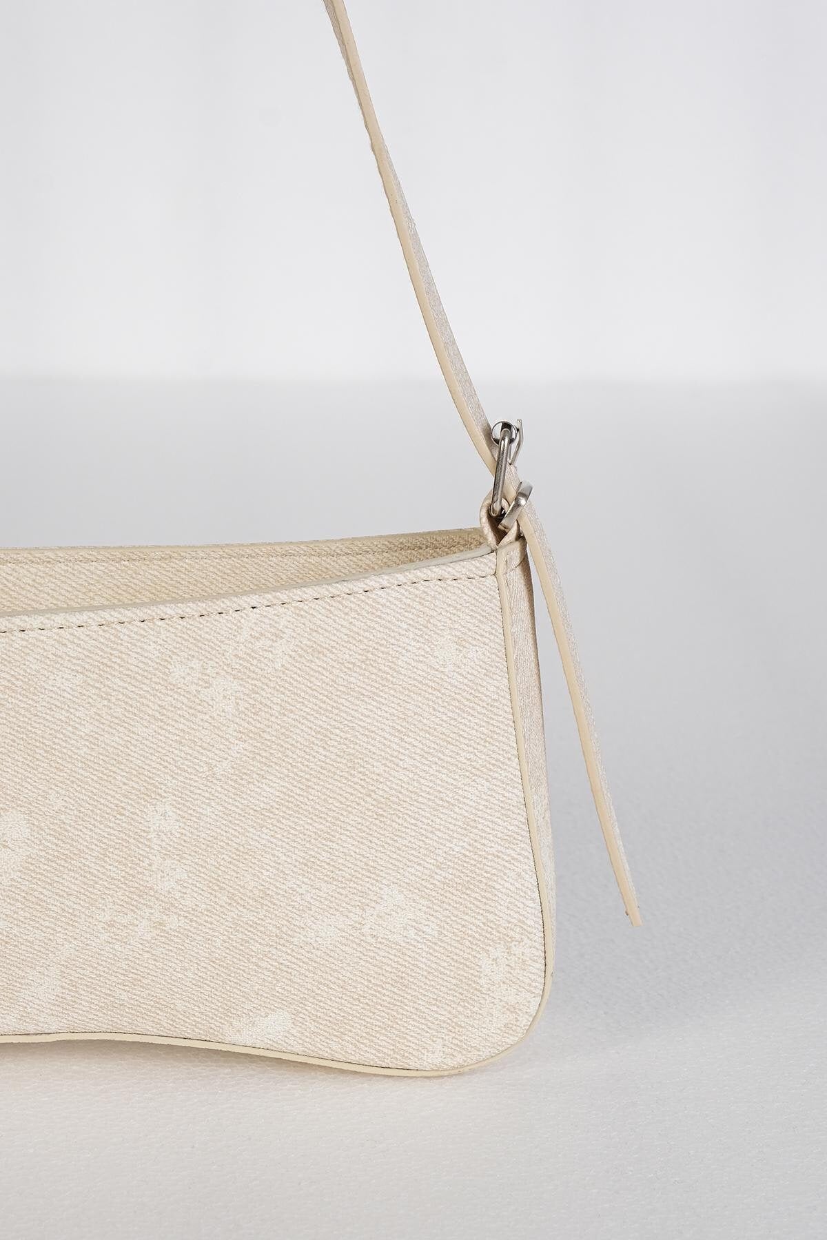 Beige_Zip-Up-Shoulder-Bag-addax
