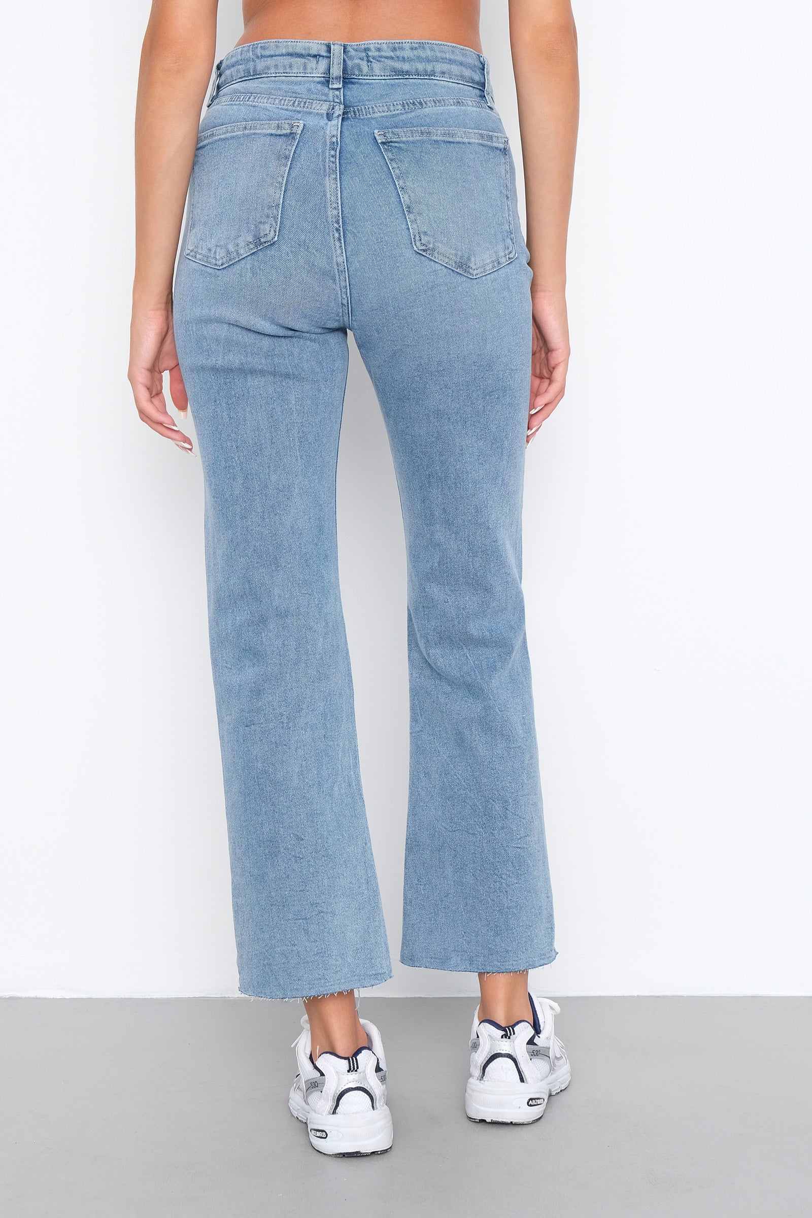 Acid-Wash_Mom-Jeans-addax