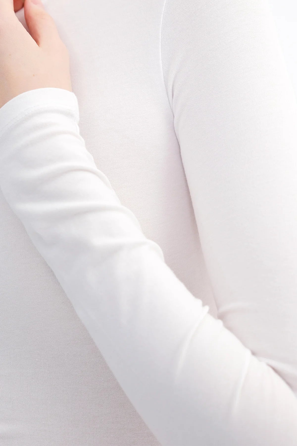 White_Round-Neck-Basic-Blouse-addax