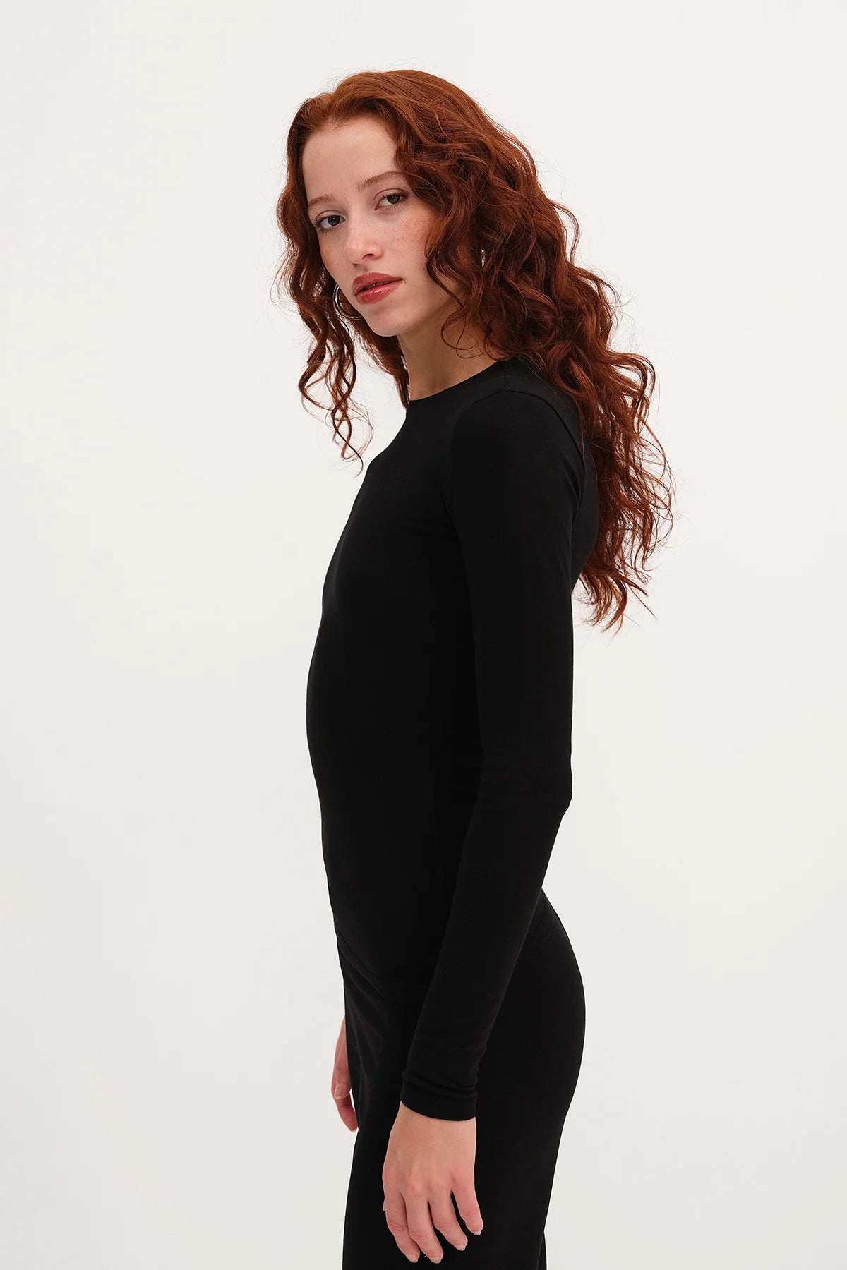 Black_Round-Neck-Basic-Blouse-addax