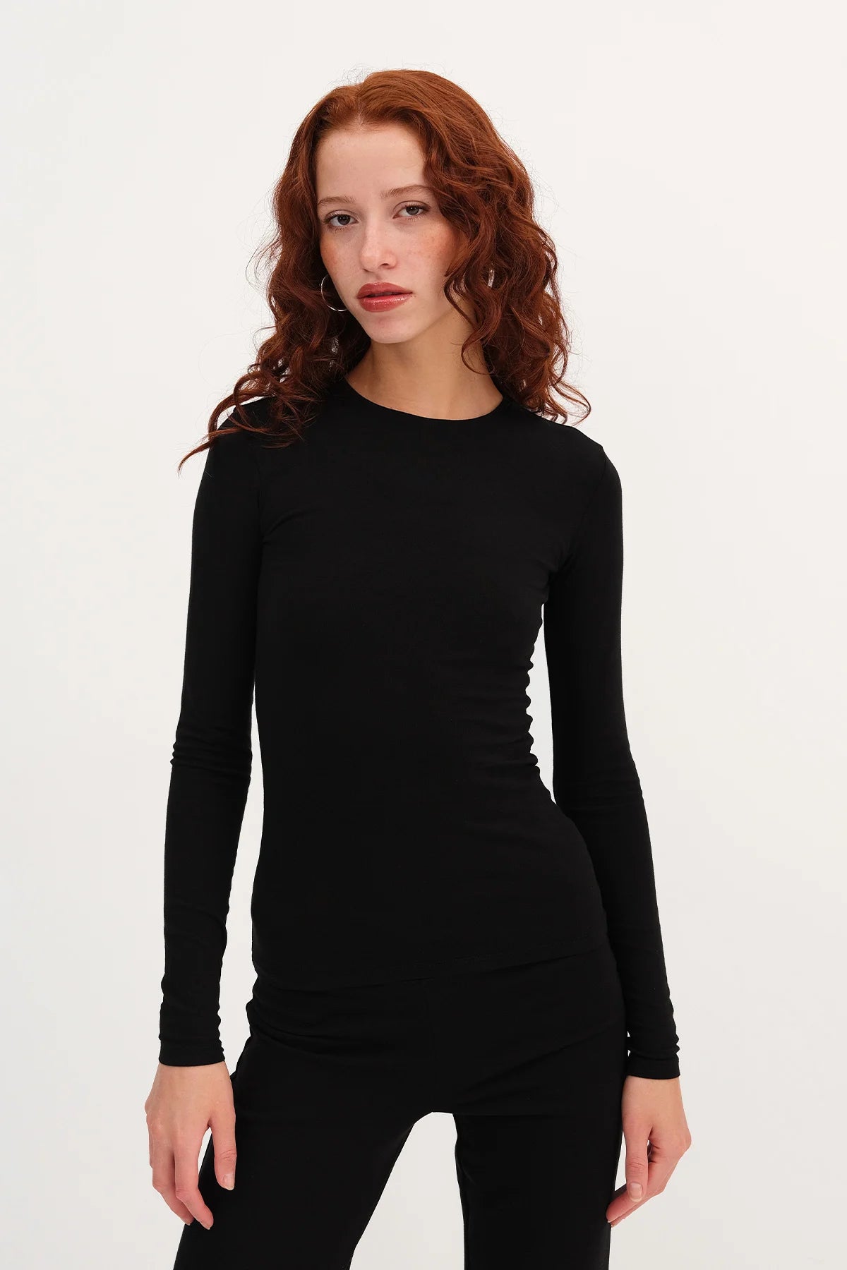 Black_Round-Neck-Basic-Blouse-addax