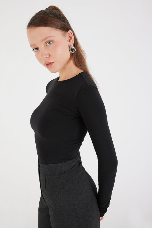 Black_Round-Neck-Basic-Blouse-addax