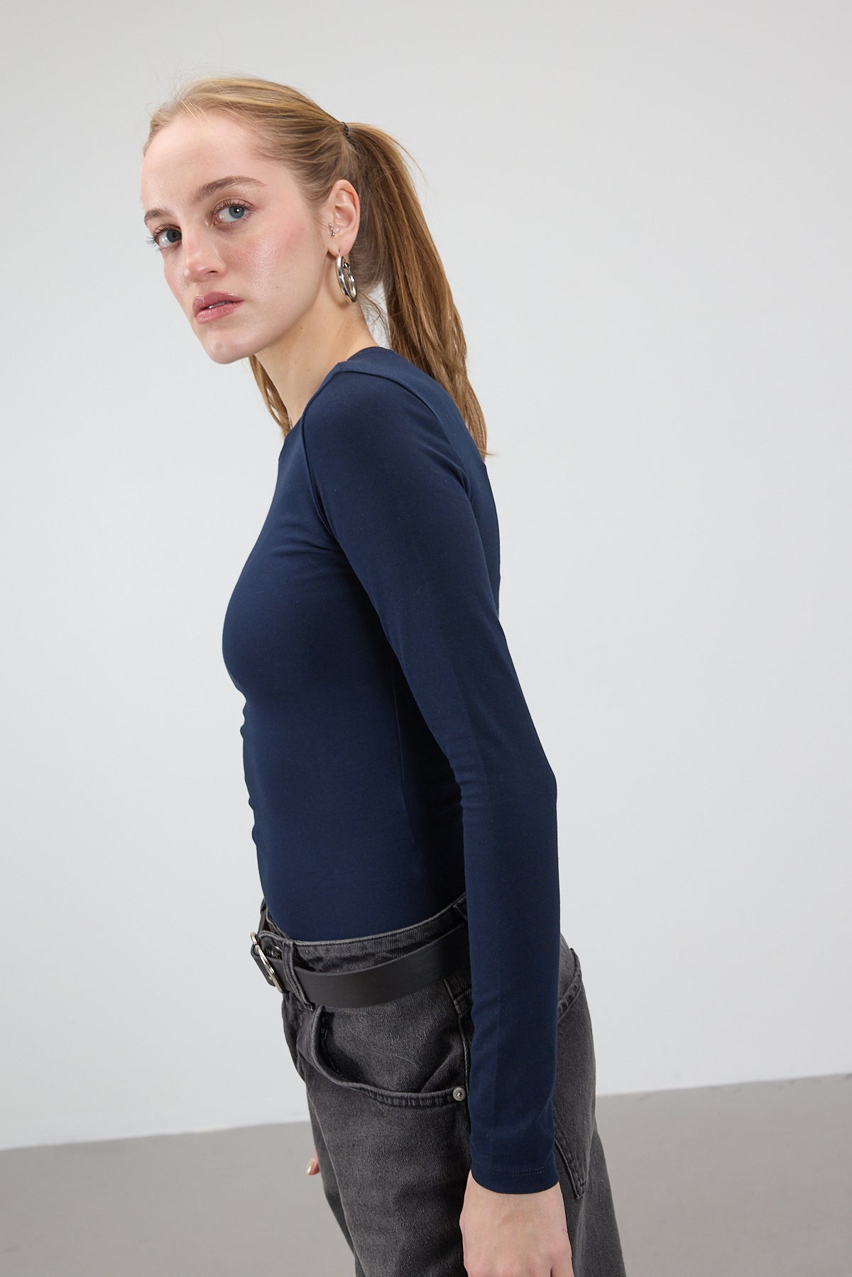 Dark-Night-Blue_Round-Neck-Basic-Blouse-addax
