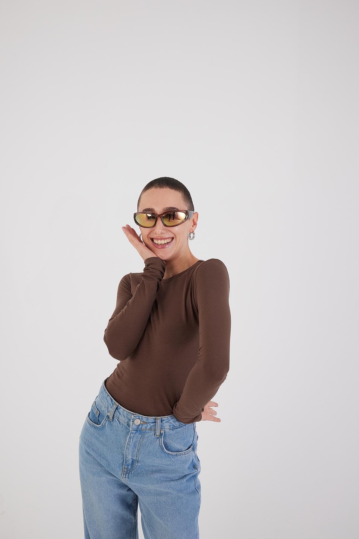Bitter-Coffee_Round-Neck-Basic-Blouse-addax