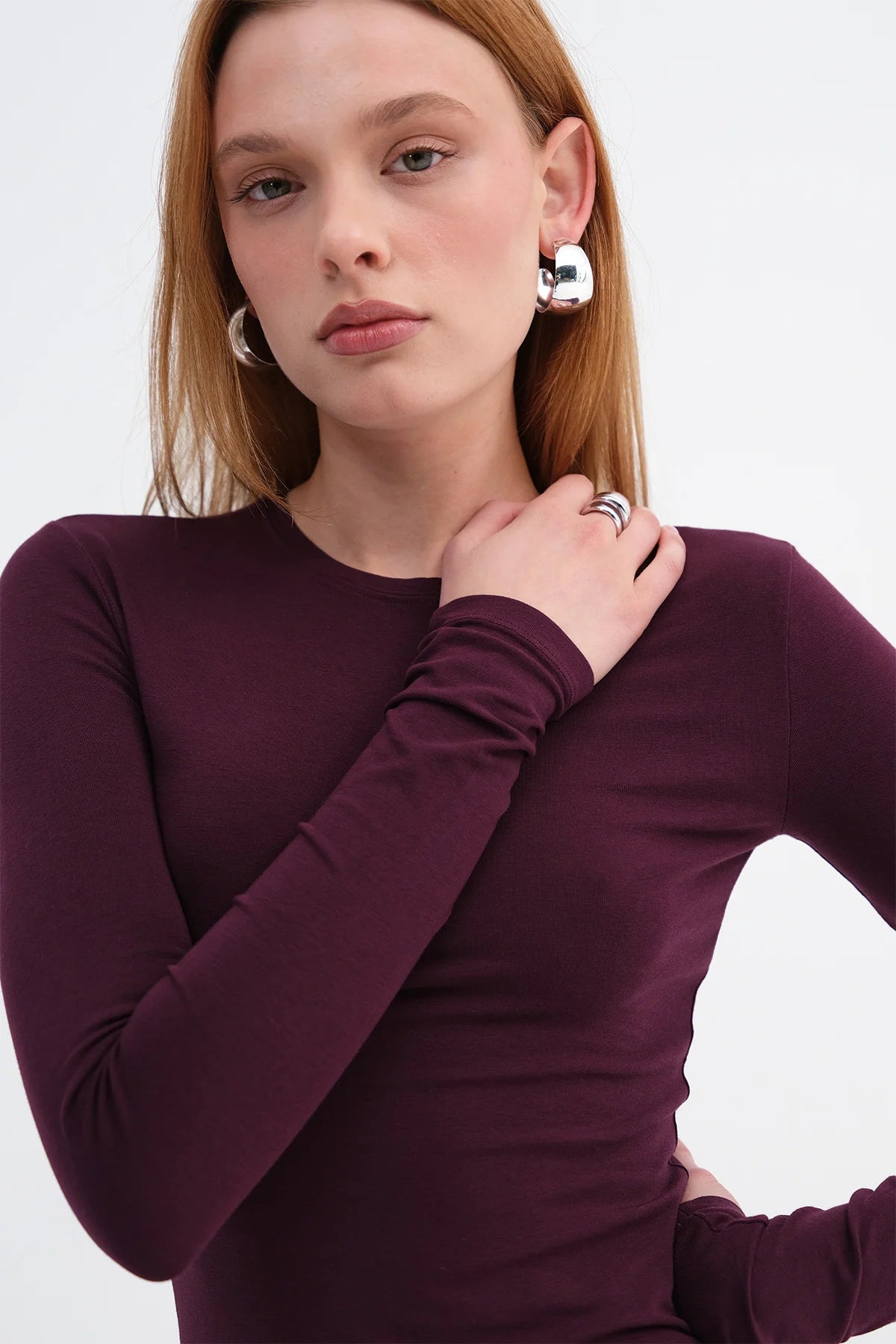 Gardenia_Round-Neck-Basic-Blouse-addax