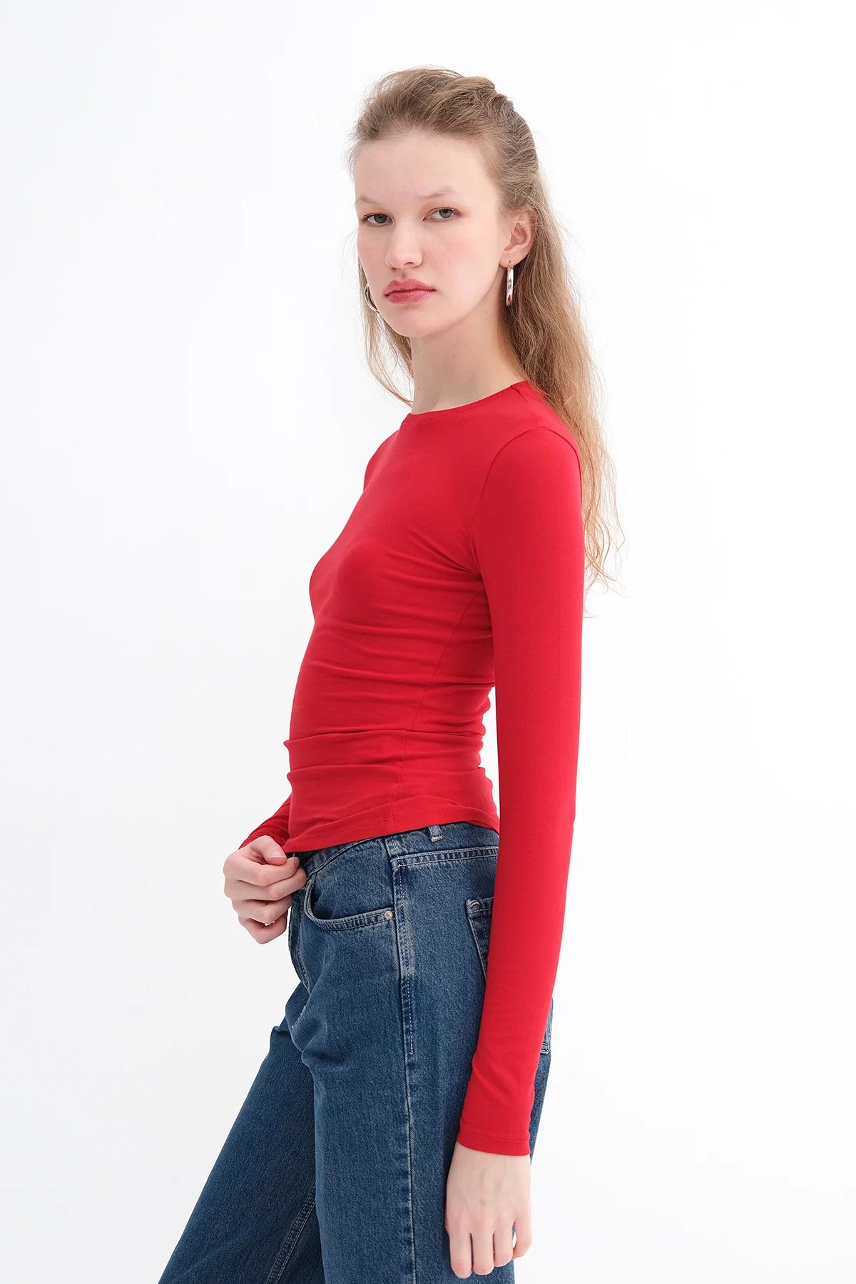 Bright-Red_Round-Neck-Basic-Blouse-addax