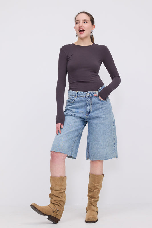 Soft-Brown_Round-Neck-Basic-Blouse-addax